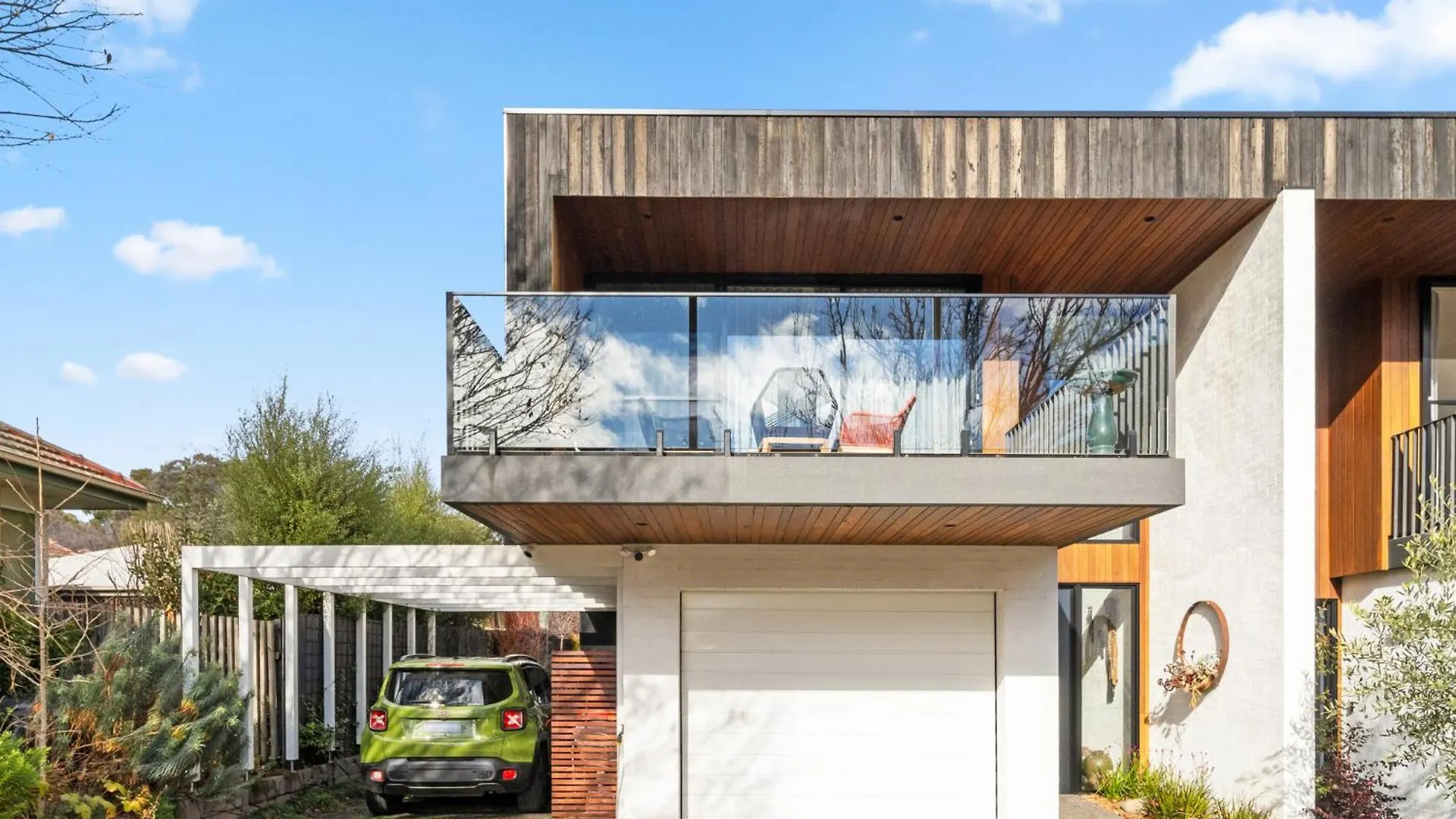 Luxurious 2-Bed Pool, Lift, Alfresco Dining Villa Canberra Holiday home